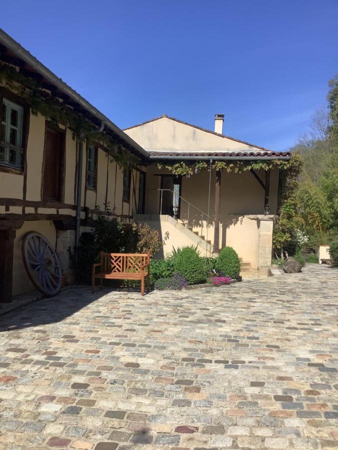 הוילה קסטרה The Courtyard מראה חיצוני תמונה